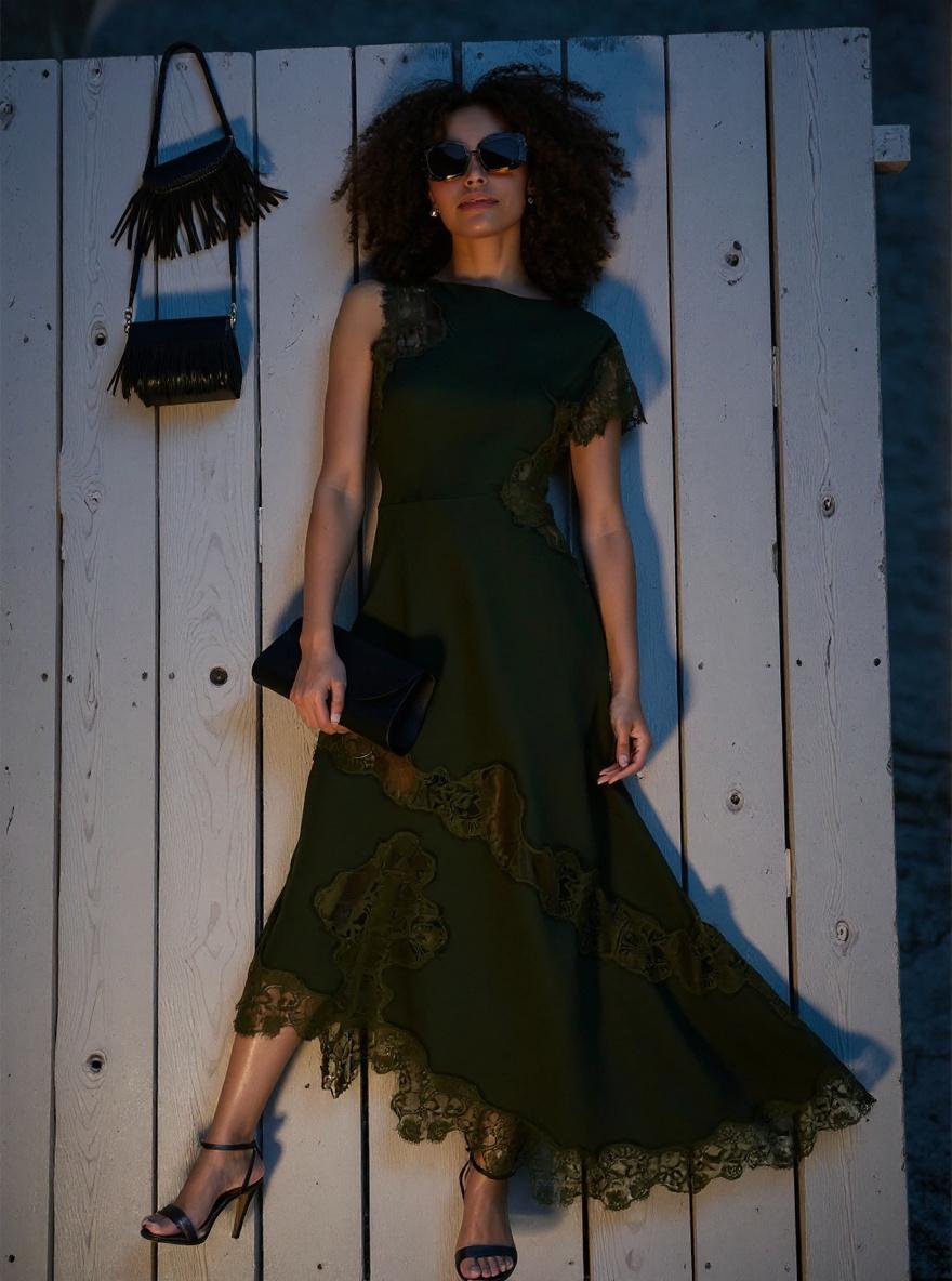 Minimalist casual dress in [color] for work and everyday wear — view 7a